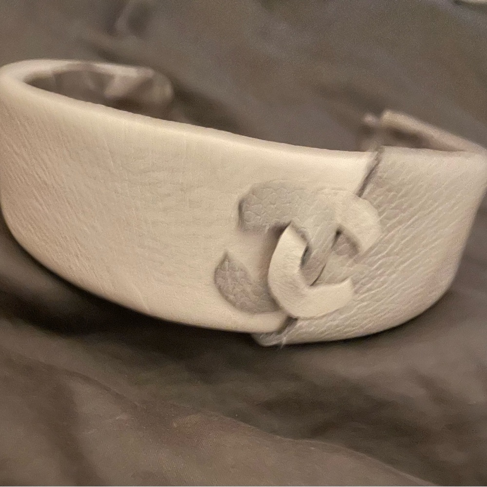 Elegant Cream Leather Headband